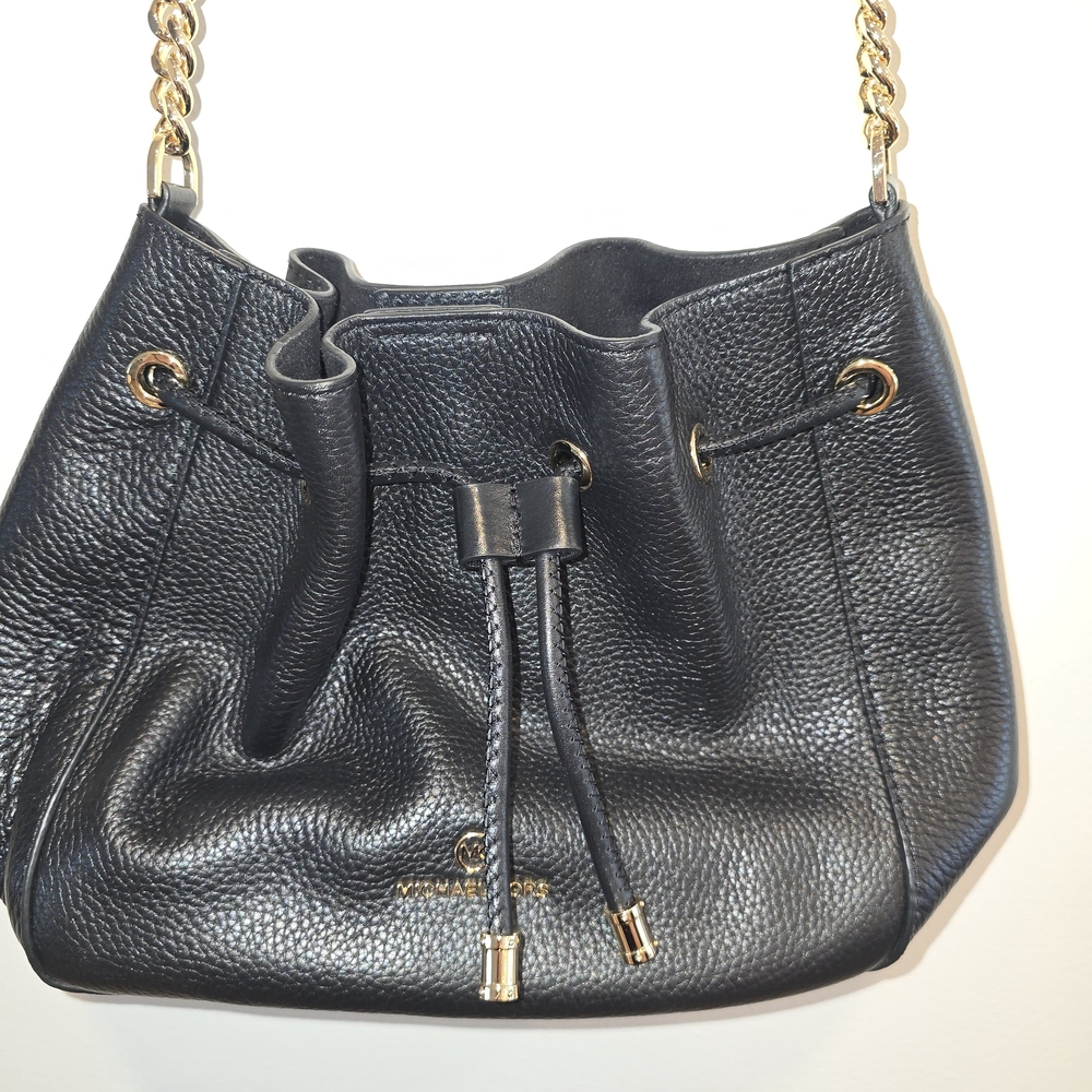 Michael Kors Phoebe Black Leather Messenger Bucket Shoulder Purse Preloved